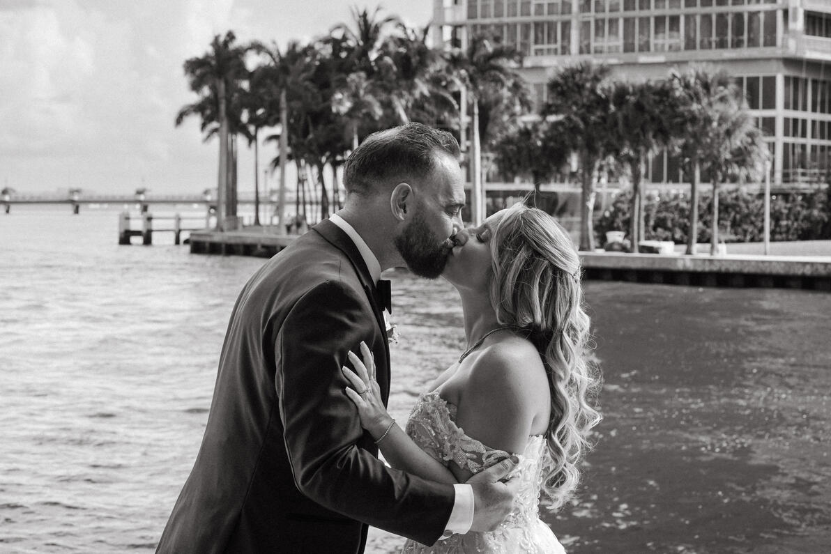 A Miami wedding on the South Beach Lady vessel.