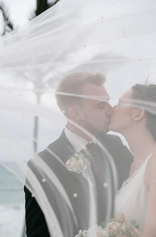 Bride &amp; groom bridal portraits at Pelican Grand in Fort Lauderdale